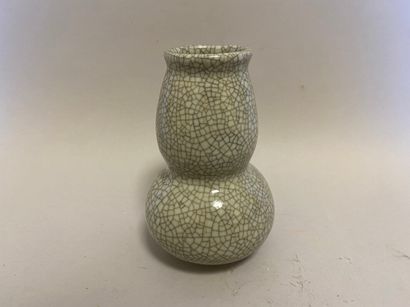 Chine - Vase porcelaine craquelée - H. 14.5...