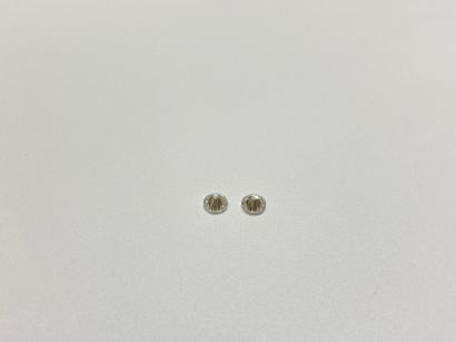 null Deux diamants sur papier ronds brillants : 0.15 et 0.2 ct