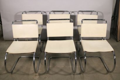 null Ludwig MIES VAN DER ROHE (1886-1969) & Knoll International

Suite de six chaises...
