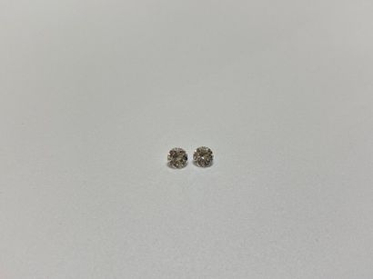 null Deux diamants sur papier ronds brillants : 0.15 et 0.2 ct