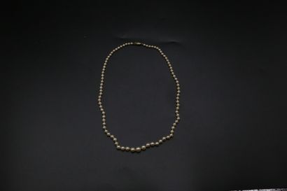 null Collier de perles de culture en chute (3,7 - 7,25 mm), fermoir or jaune 750...