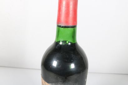 null 1 blle Ch. BELAIR Saint-Emilion 1975 - bas goulot, étiquette sale