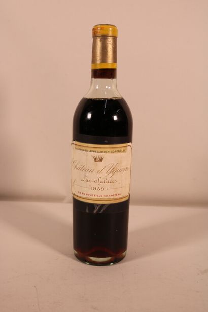 null 1 blle Ch. D'YQUEM Sauternes 1959 - Haute épaule, couleuse, étiquette scotchée...