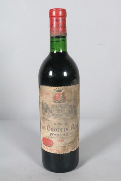 null 1 blle Ch. LA CROIX DE GAY Pomerol 1971 - bon niveau, étiquette sale