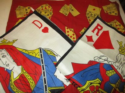 null 1 Foulard tissus aux décors de cartes à jouer et deux pièces de tissus ( 40x60...