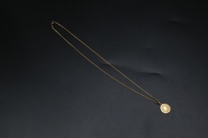 null Médaille scorpion et chaîne en or jaune 750 millièmes - 6.34 g