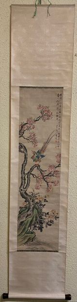 null Oiseau sur des branches de cerisier - encre sur papier - rouleau - 130 x 34...