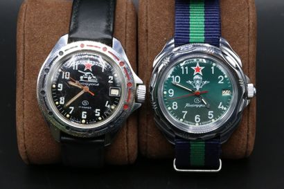 null VOSTOK

deux montres bracelets boitier acier militaire

bracelet tissu et bracelet...