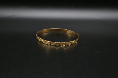 null Bracelet jonc en or jaune 750 millièmes, travail marocain - 13.08 g / Ø. intérieur...
