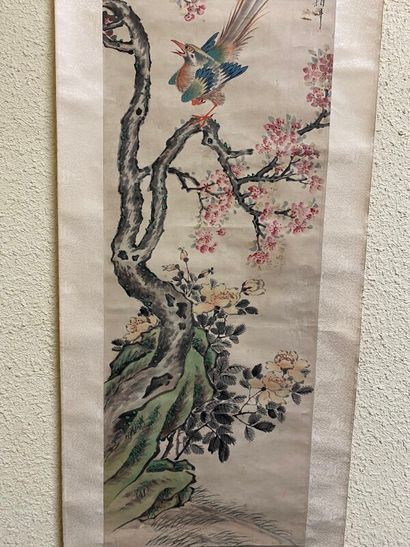 null Oiseau sur des branches de cerisier - encre sur papier - rouleau - 130 x 34...