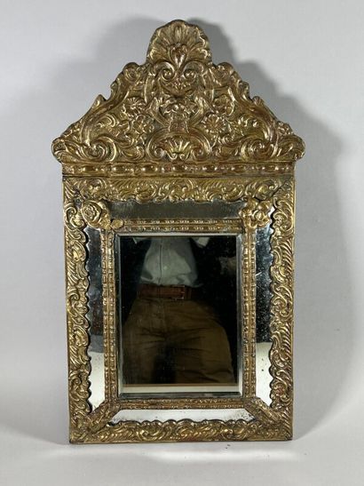 null Glace à parcloses de style Louis XV, cadre doré - 60 x 34,5 cm