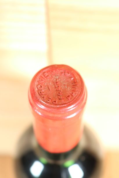 null 1 blt Ch. FONBADET Pauillac 1982 - Bottom of the bottle