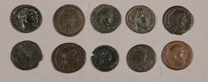 null Ensemble de 10 petits bronzes du 4 ème siècle, Constantin I et II, Constance...