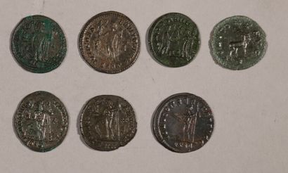 null Set of small bronzes of the 3rd and 4th century, Diocletian (2 ex.), Gallien,...