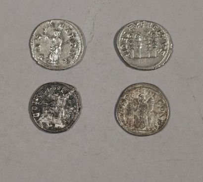 null Philippe II (247-249),

Antoniniens, 4 exemplaires

TTB+/ Sup