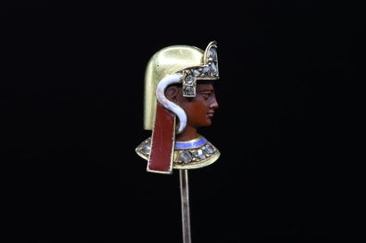 null Tie-pin in yellow gold 750 thousandths decorated with a head of Egyptian pharaoh...