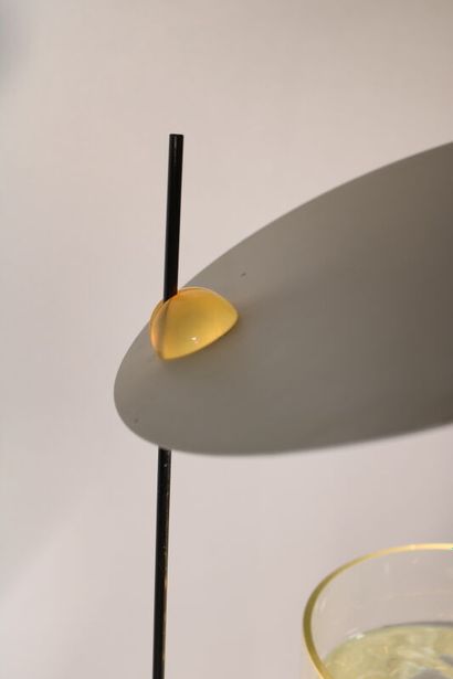 null Ingo MAURER (1932-2020)

Lamp model Delirium Yum

glass, metal and water

Height...