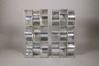 null Max SAUZE (1933)

Pair of sconces with metal rod structure and curved aluminum...