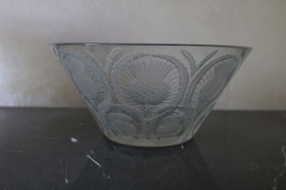 null Lalique France

Thistles

Bowl truncated cone out of moulded crystal with decoration...