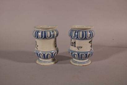 null ITALY - Savona

Pair of pillboxes with double bulges bearing the manganese inscription...