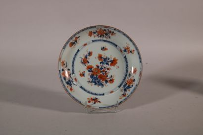 null CHINA and JAPAN

Lot including four plates: three Imari, one with polychrome...