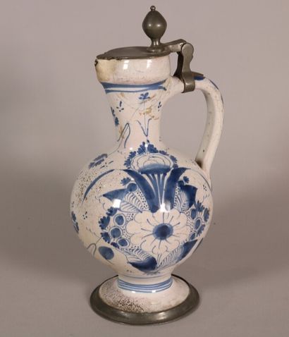 null GERMANY - Bayreuth

Earthenware pitcher decorated with blue monochrome of a...