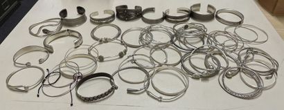 null Set of silver bracelets - 670 g