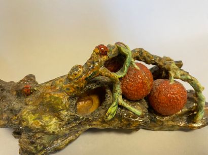 null China - Subject representing a branch of lychees with ladybugs - 8 x 24 x 6.5...