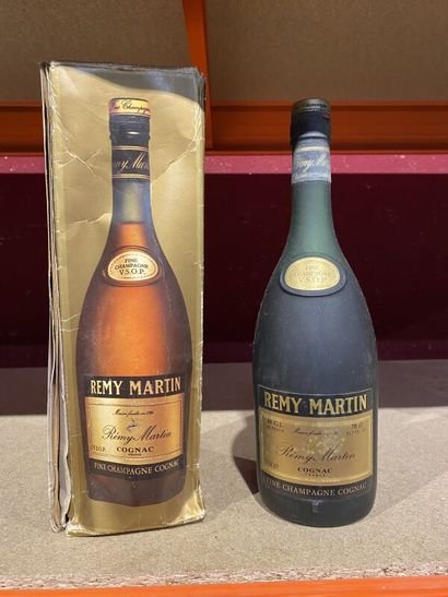 null 1 bottle Cognac REMY MARTIN, VSOP (in box), BG