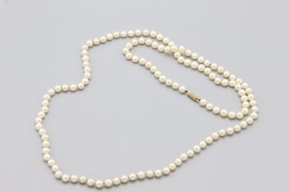 null Sautoir de perles de culture de 6,35 à 6,8 mm, fermoir or jaune 750 millièmes...