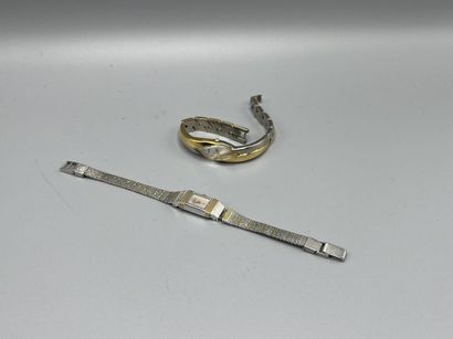 null SEIKO,
montre bracelet de femme en acier et acier doré, boitier ovale et cadran...