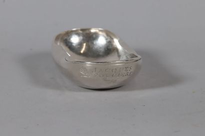 null Cup of pocket known as "cup of hunting" in plain silver of gondola form. The...
