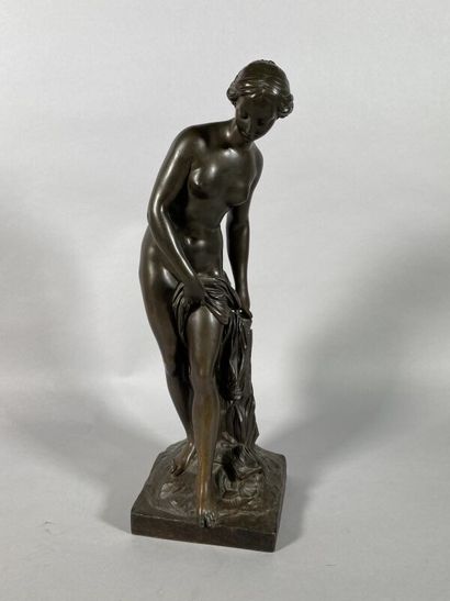 null Étienne-Maurice FALCONET (1716 - 1791) d'après 
Diane au bain 
Sujet en bronze...
