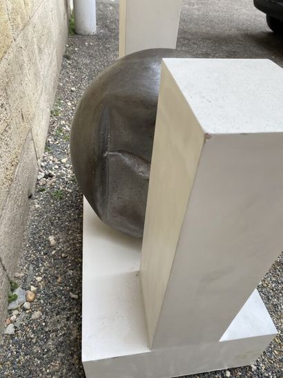 null Martial GUILLOT de SUDUIRAUT (1945-1996)
Abstract composition
Metal sculpture...