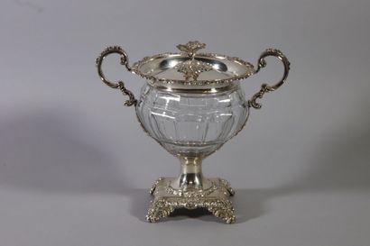 null A silver and cut glass drageoir, decorated with shells, acanthus and gadroons,...