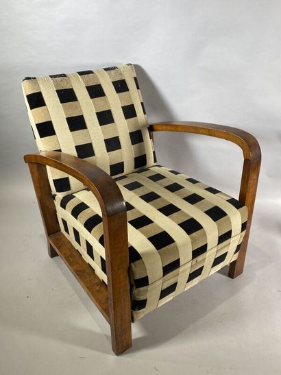 Pair of armchairs with large arms, checkered...