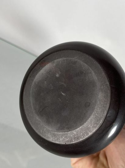 null Établissements GALLÉ (1904-1936) 
Vase soliflore à base aplatie en verre multicouche...