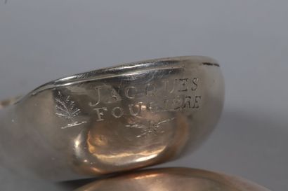 null Cup of pocket known as "cup of hunting" in plain silver of gondola form. The...