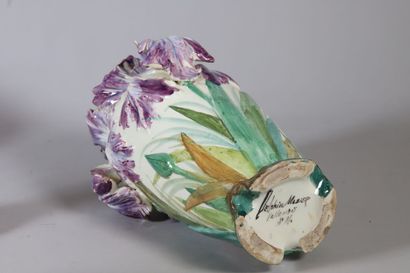 null Delphin MASSIER (1836-1907) in Vallauris
Ceramic vase decorated with iris and...