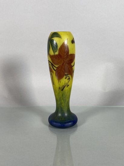 null A. DUCOBU
Glass vase with painted decoration of leaves, signed in the decoration...