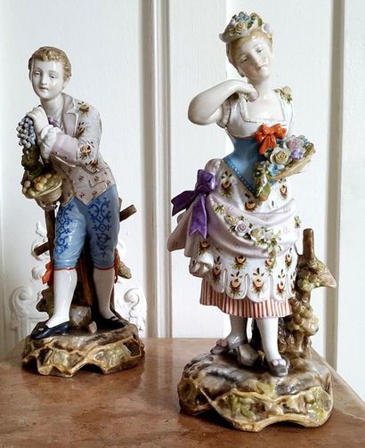 null ALLEMAGNE - Rudolstadt Paire de sujets en porcelaine polychrome Fin XIXème siècle...