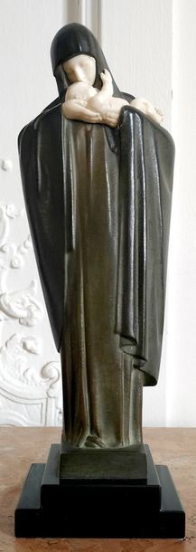 null Lucienne Antoinette HEUVELMANS (1885-1944) Vierge à l'Enfant Bronze et ivoire...