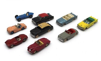 null Miniatures Dinky Toys - Cabriolets et taxis

9 Miniatures en métal de la marque...