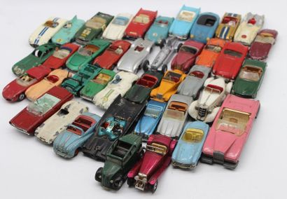 null Miniatures - Cabriolets et Coupés

40 miniatures en métal, échelle 1/43eme....