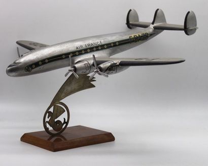 null Maquette Lockheed Constellation

Maquette d’agence du Lockheed Constellation...