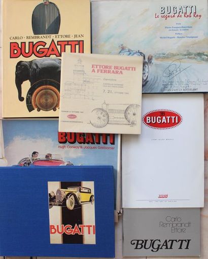 null Livres de référence - Bugatti

- "Bugatti, le regard de Rob Roy," textes de...