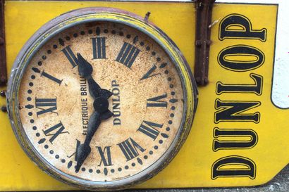 null Horloge DUNLOP 

Plaque émaillée double face " Station Dunlop, en vente ici",...
