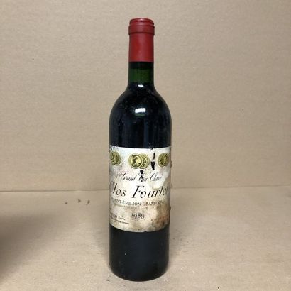 null 1 bottle CLOS FOURTET 1988 1st GCC (B) (very low level, very damaged, stained,...