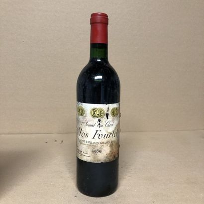 null 1 bouteille CLOS FOURTET 1988 1er GCC (B) (niveau très léger bas, étiquette...