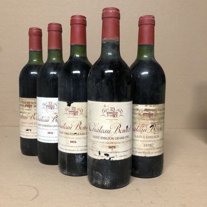 5 bouteilles : 1CHATEAU BONNET 1975 Saint-Emilion...